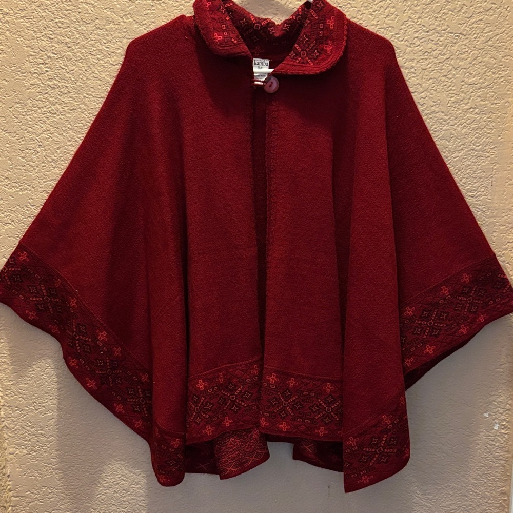 KAMBA Burgundy Cape with Patterned Edges